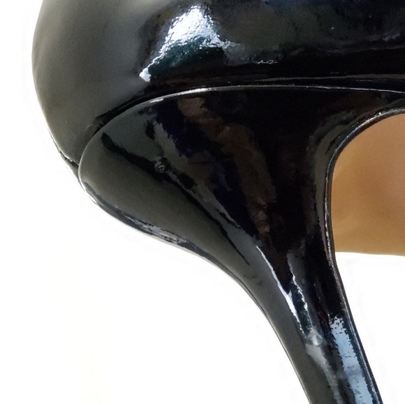 Vince Camuto black peep toe heels - Picture 6 of 8